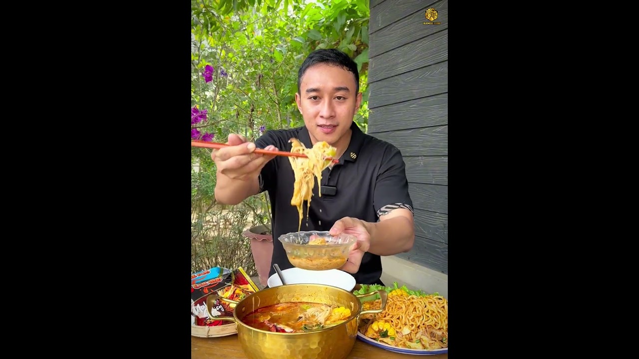 မာလာစပိုက်ဆီနဲ့ ပင်လယ်စာကြာဇံချဉ်စပ် လုပ်စားမယ်
