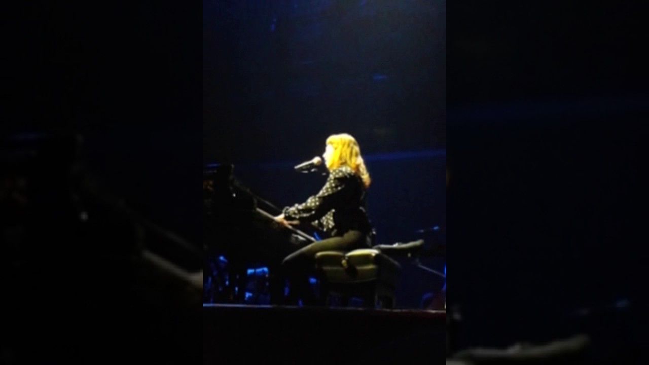 Tornadoland - Regina Spektor @ Albert Hall, Manchester 10.11.16