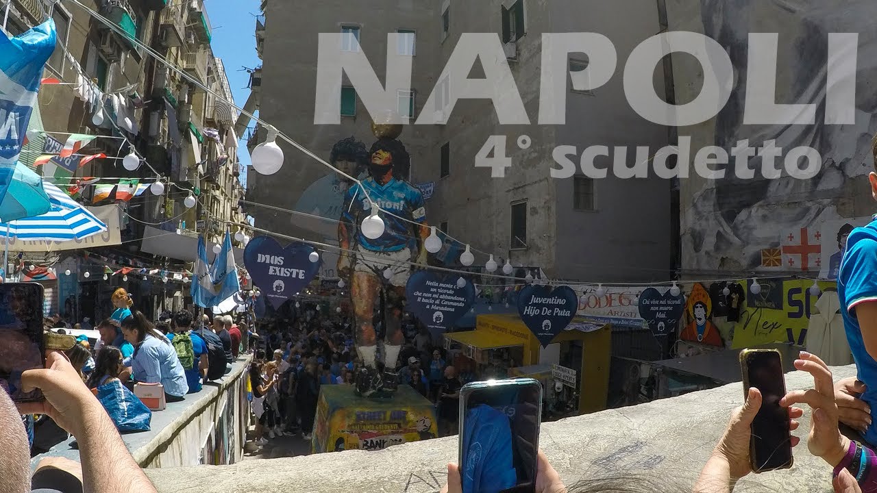 A Napoli, con mia figlia Flavia, per il 4° scudetto.