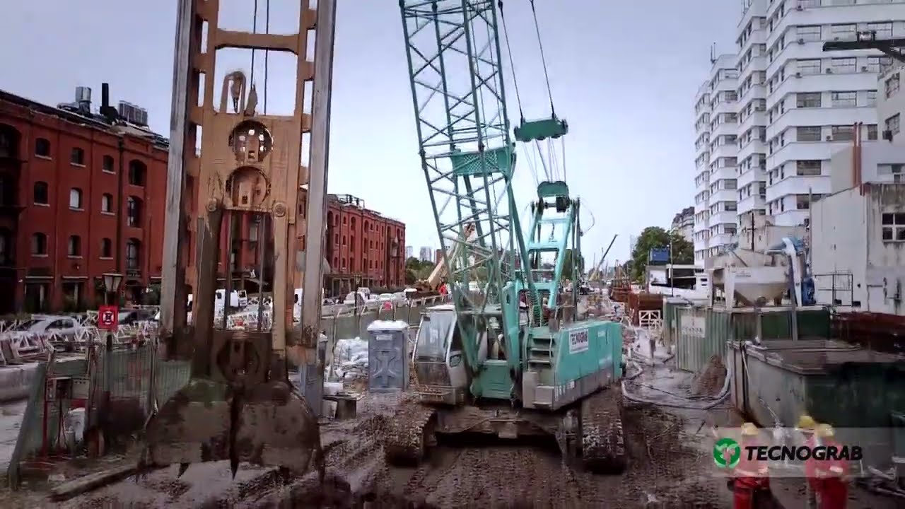 Obra Paseo del Bajo Ciudad de Bs As (Argentina)