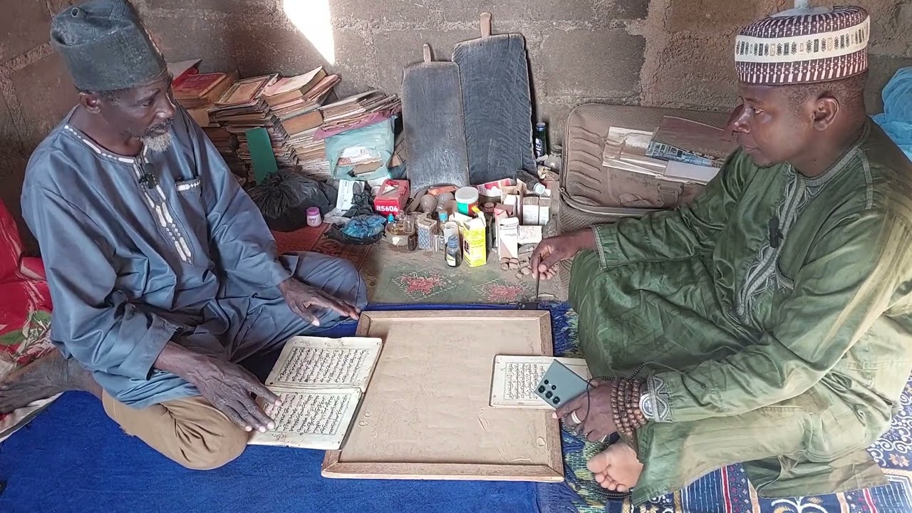 Dafa'i ne tunkuɗe dukkan wani sharri mutum ko Aljan ko wata halitta mai cutarwa, ana farawa da azumi