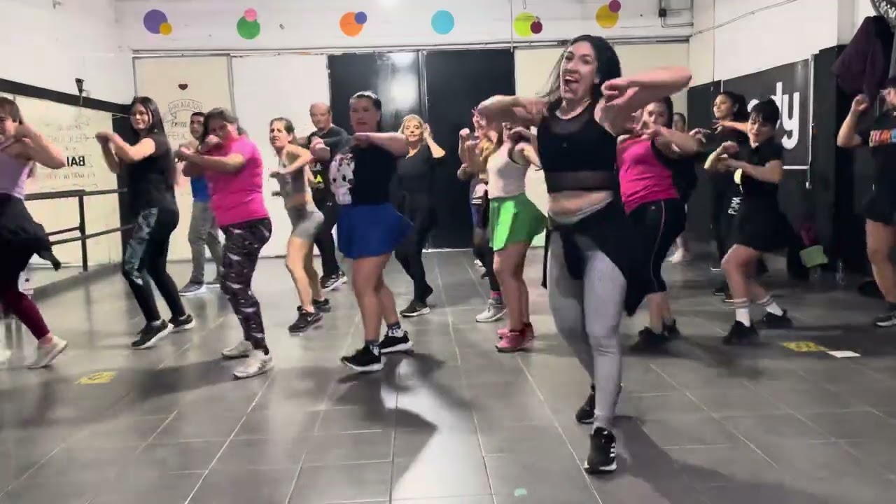 7 VIDAS -Maria Becerra & xross //zumba 