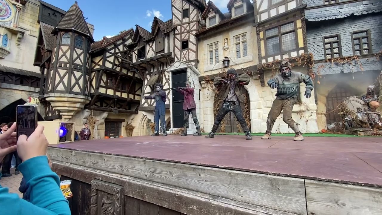 La danse des morts vivants - parc Astérix