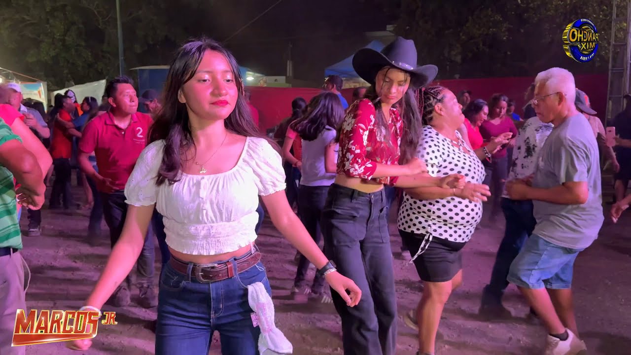Marcos Jr. en vivo el juguito de piña (puro cabeceo) desde  monte Alto Altamira