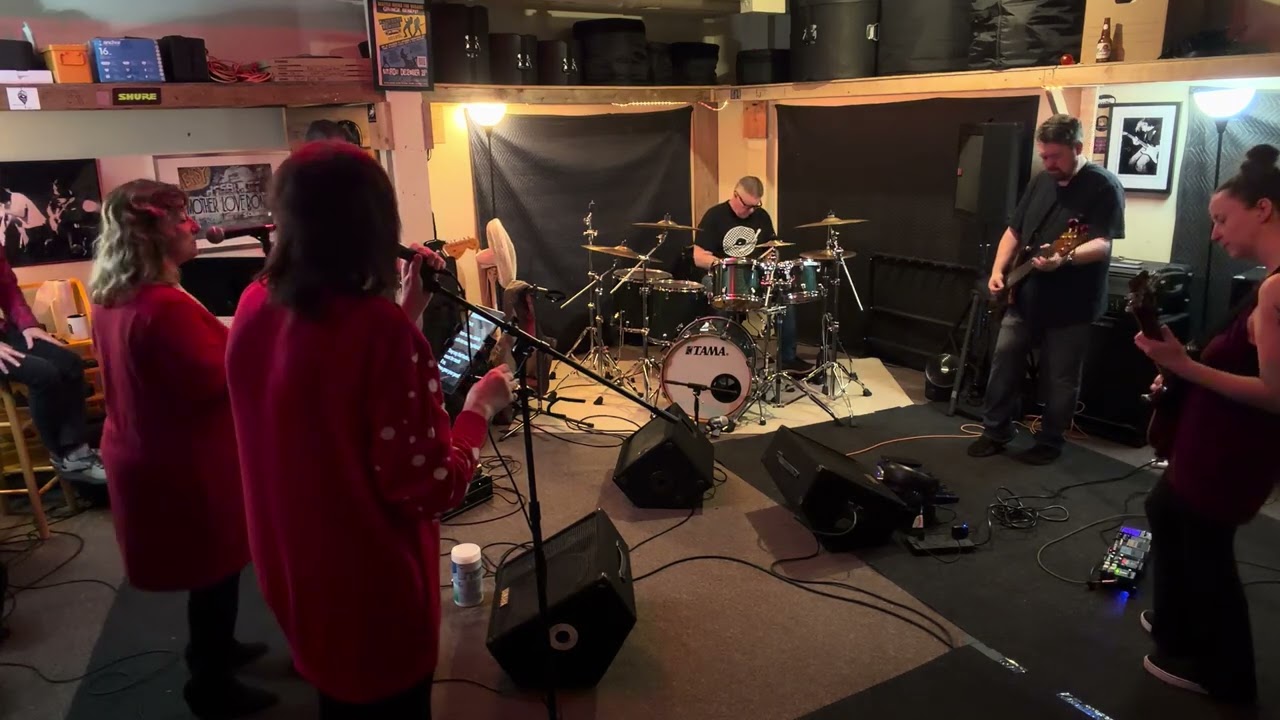 Is She Really Going Out With Him? (Practice 13 Dec)