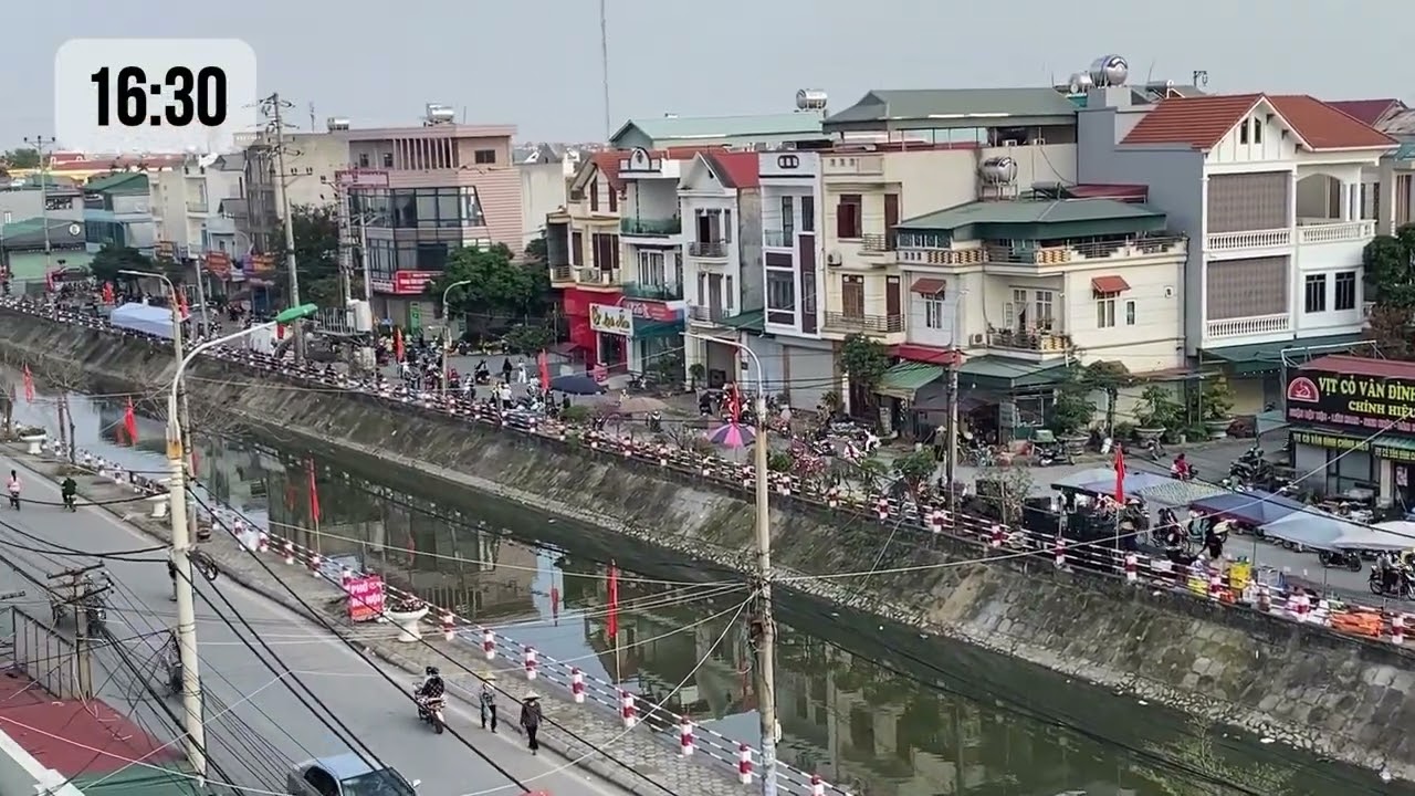 Khung cảnh chợ ngày giáp Tết 2026 Bính Ngọ