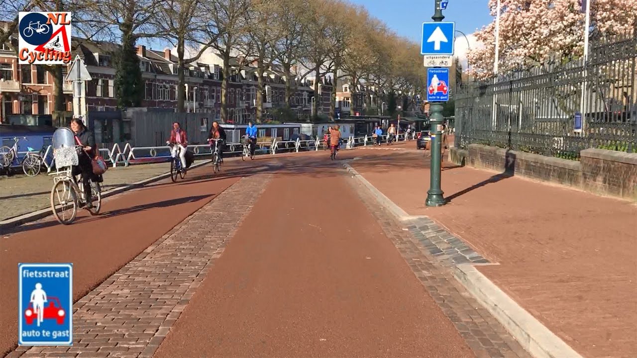 A ride from Leidscherijn to central station, Utrecht NL (sped-up)