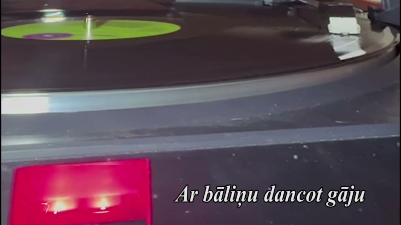 Ar bāliņu dancot gāju