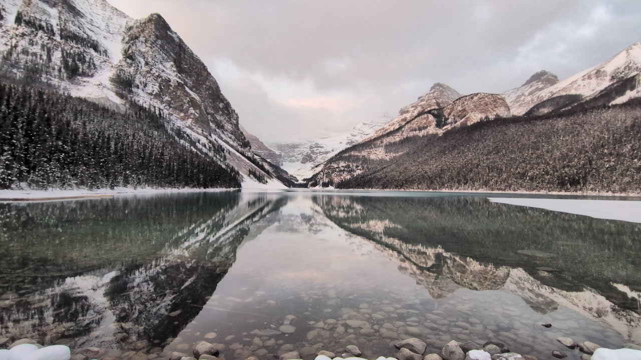Morning drive to Lake Louise - Canada's most photographed Lake!