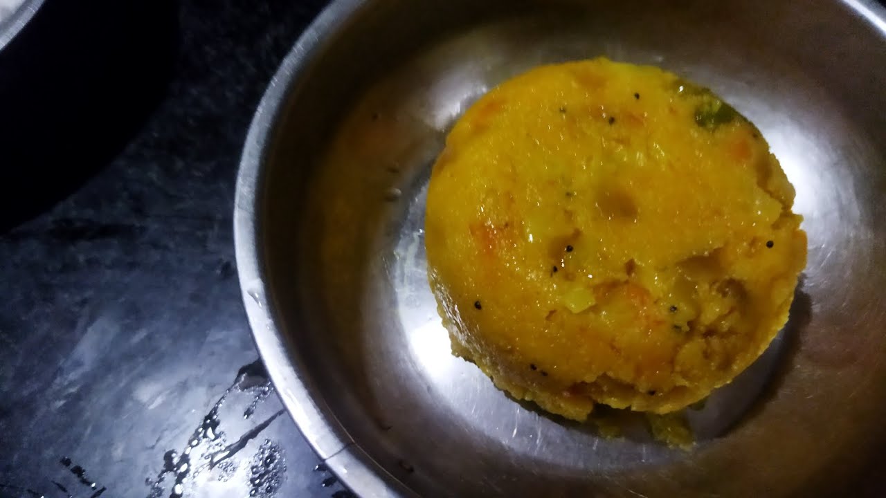 Bombay Rawa Onion Tomato Bath