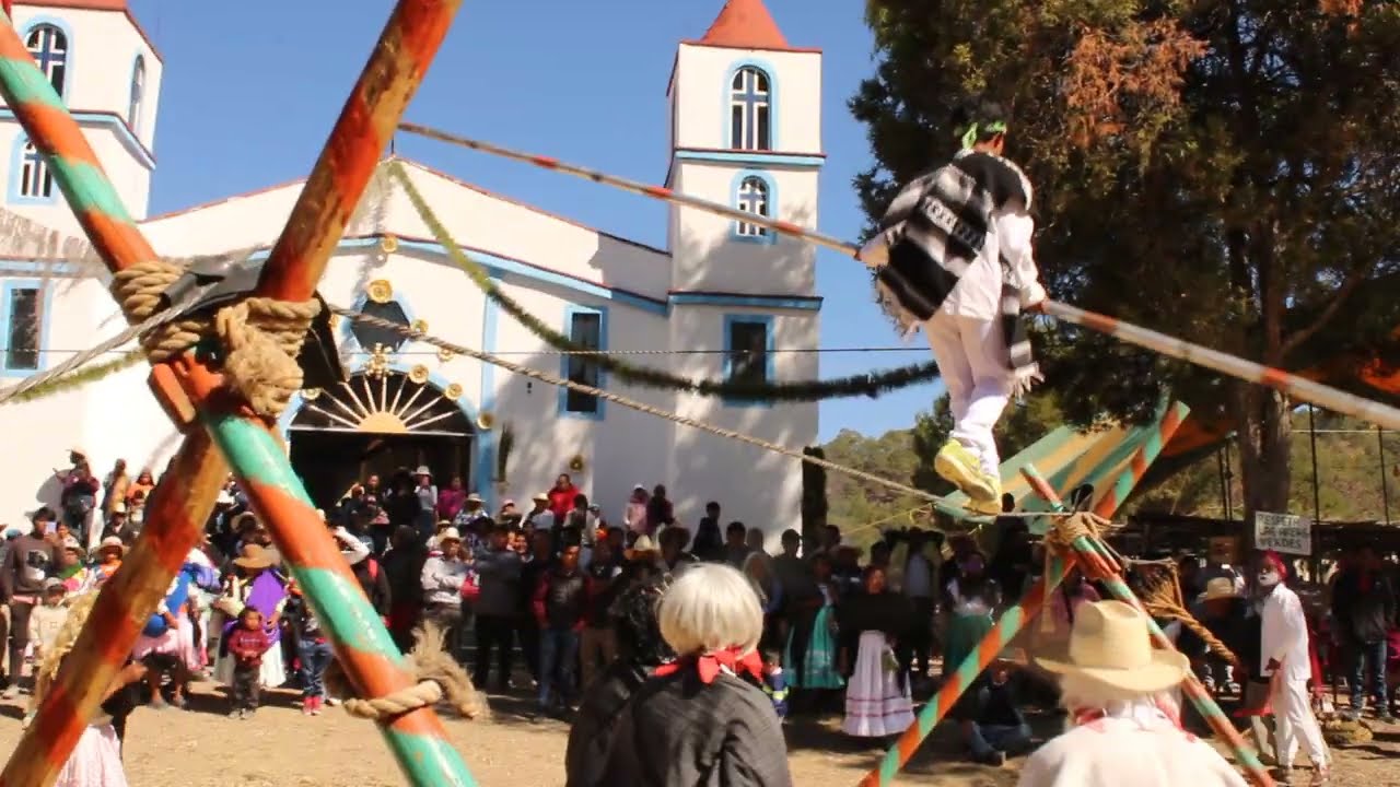 es un espectáculo ver alos maromeros de mi pueblo #oaxaca #tradiciones #detierrasmixteca #fyp #viral