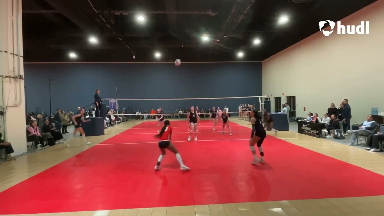 Charlotte Aus #10 Libero Class of 2028