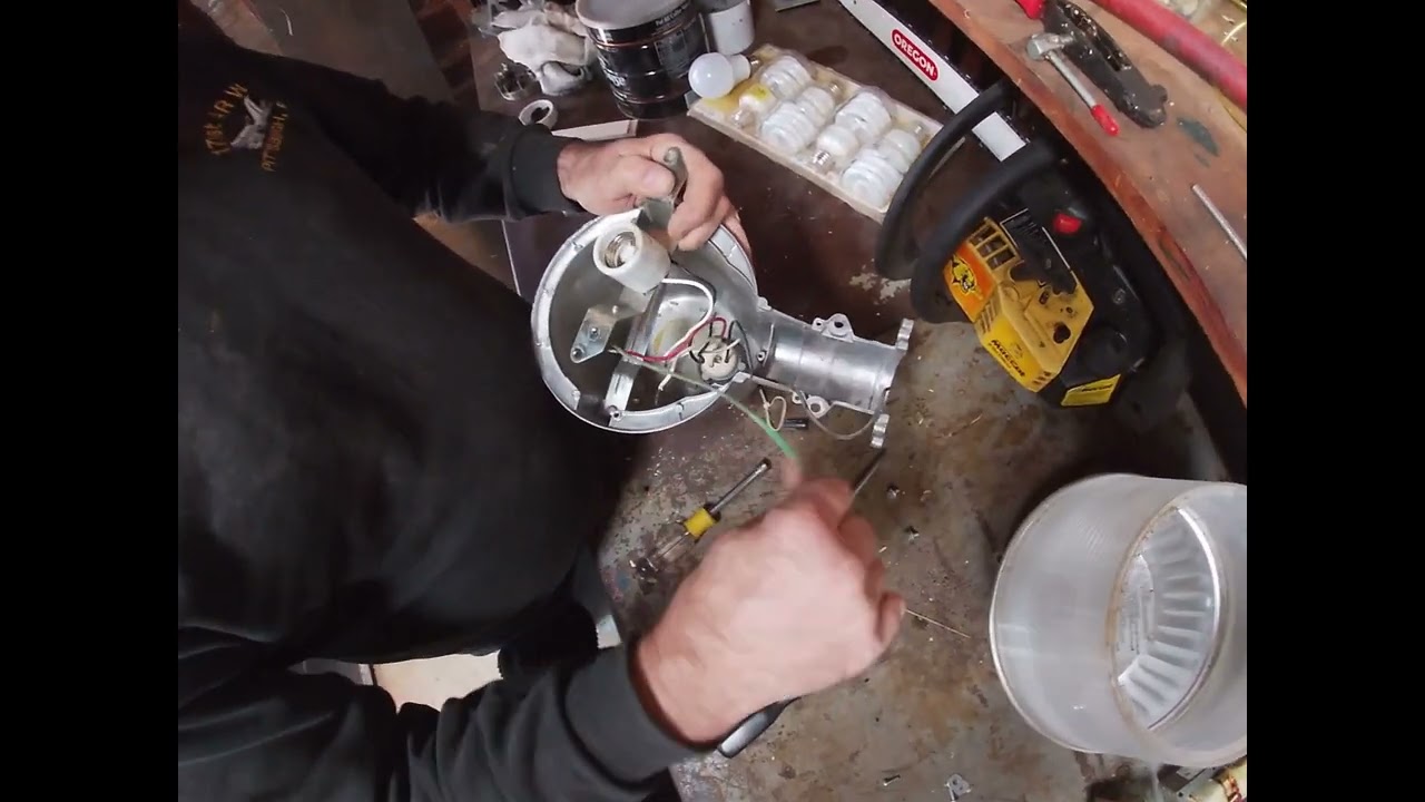 How To Replace a Metal Halide Fixture With An LED Bulb