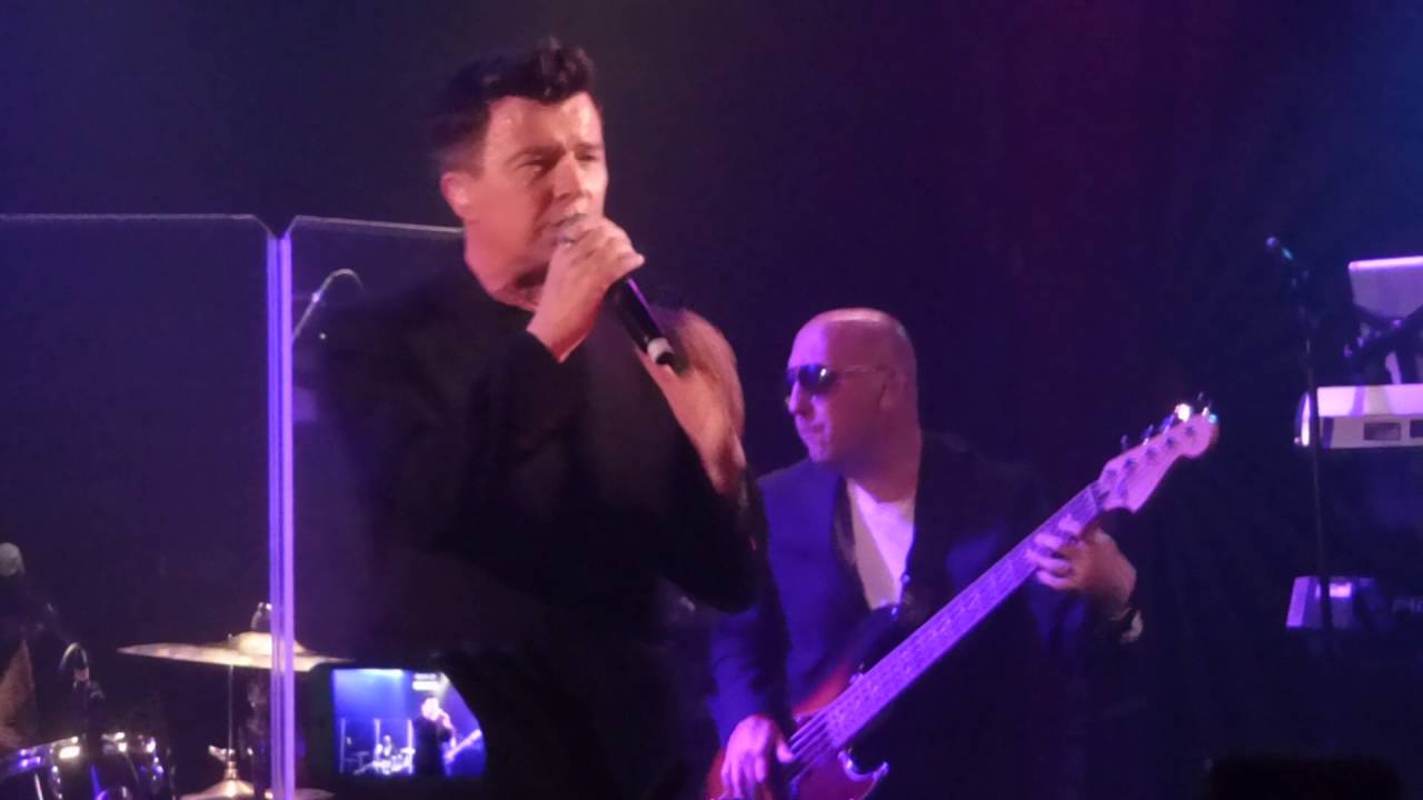 Rick Astley - Together Forever (The Troubadour, Los Angeles CA 8/12/16)