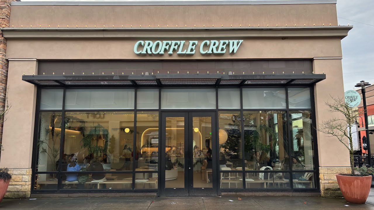 Croffle Crew Cafe Introduces a Unique Dessert to Clackamas Town Center