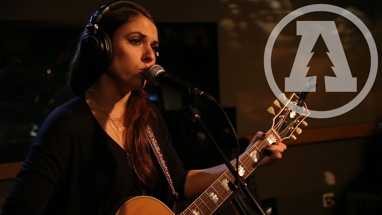 Escondido - Rodeo Queen | Audiotree Live