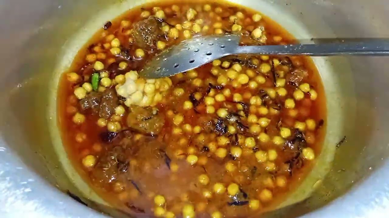 White Chaney Waley Chawal Recipe