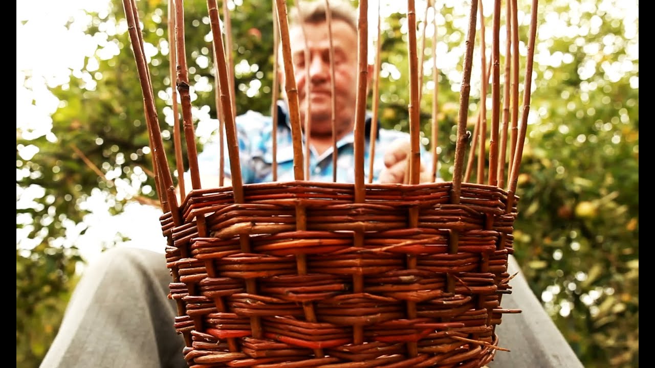 Człowiek, który całe życie plecie
