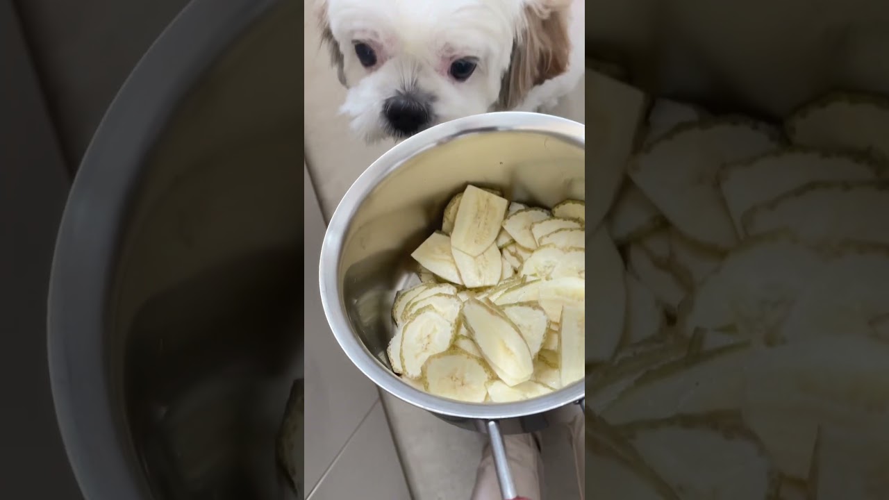 My mom make banana chips 