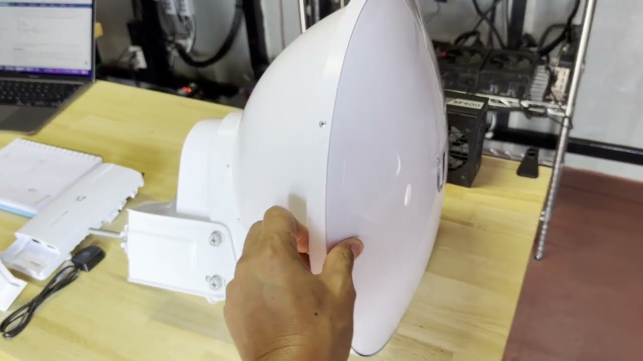Sigo minando, les comparto algo de mi trabajo (enlace ptp Airfiber 5xhd)...