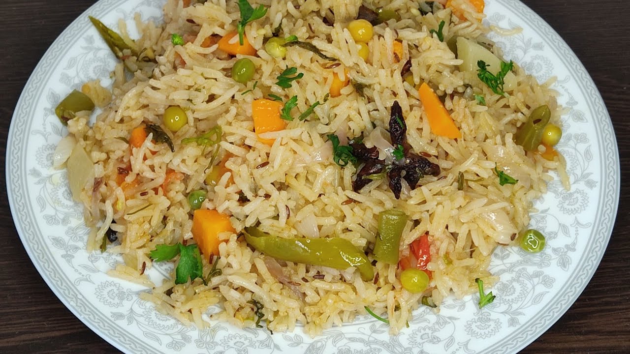 Easy veg pulao recipe/vegetable white pulao/Sharadhini's kitchen