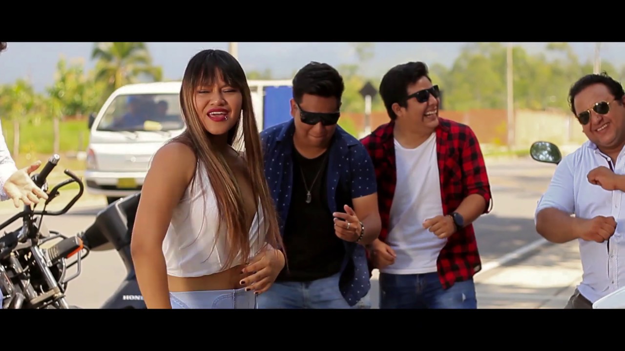 Bella - Los Borbottones