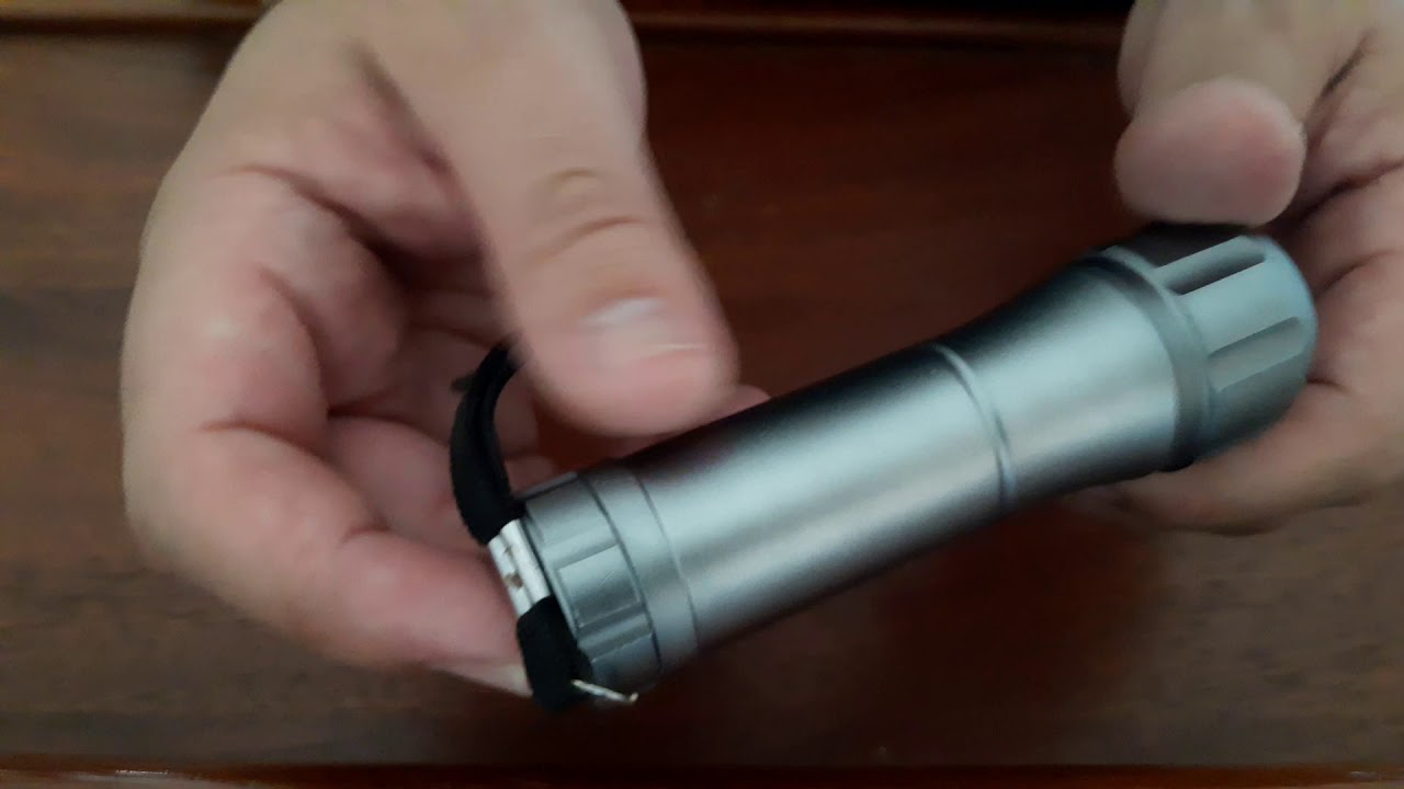 Lanterna Azteq Trivat Boa barata forte e leve
