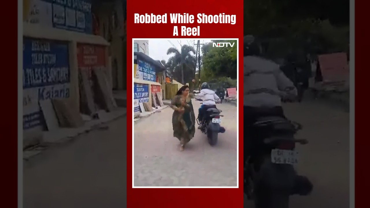 Chain Snatching | She Was Shooting A Reel When A Biker Snatched Her Chain