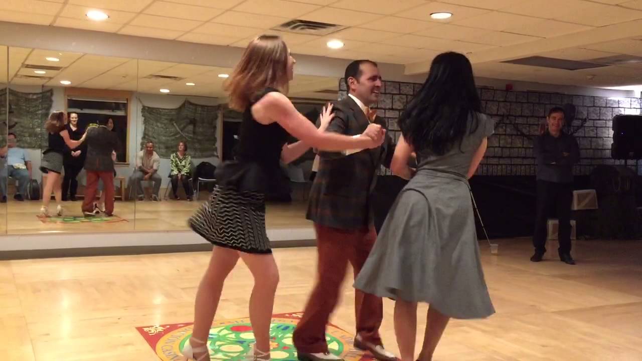 Yoel, Akiko and Amanda Casino dance con Dos!!