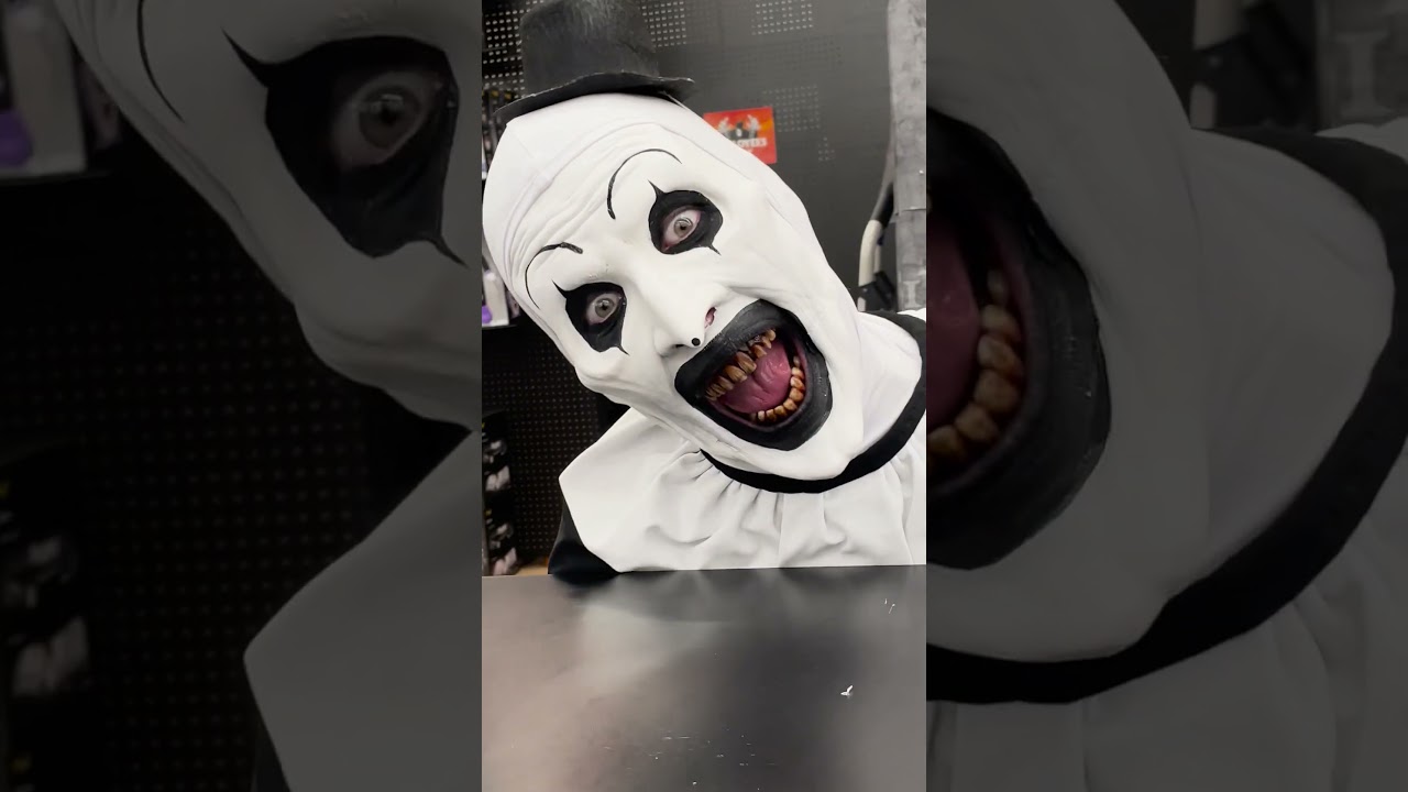 Art the Clown Visits Spirit Halloween