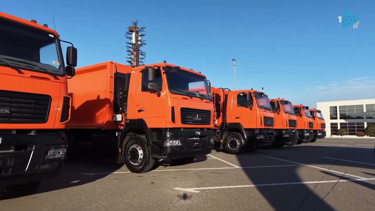 Prezident İlham Əliyev Bakıda məişət tullantıları daşıyan texnikalarla tanış oldu - AZTV