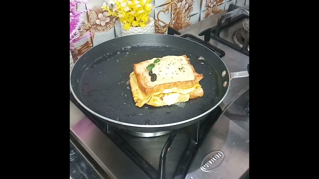 Egg Cheesy bread Sandwich Recepi By kitchen with annie.