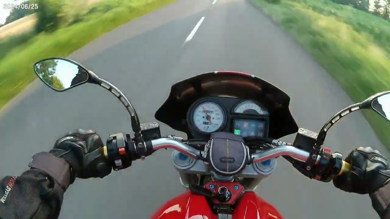 Ducati Monster M900 road trip pure sound Termignoni