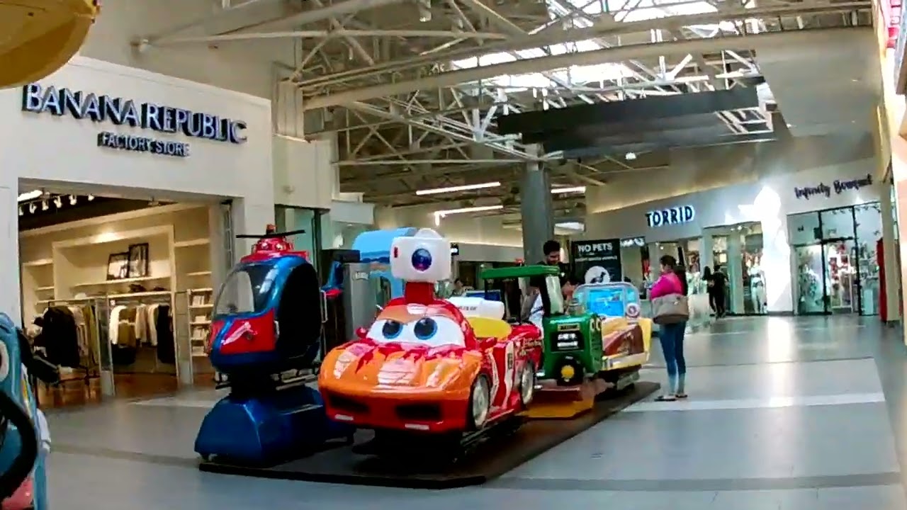 Making the Great Mall Great Again, Milpitas, California