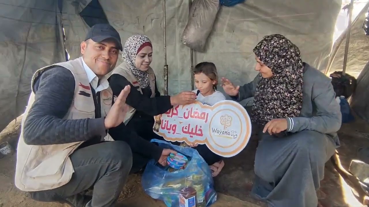 شاهد بالفيديــــــو مشروع توزيع سلة رمضانية الإسبوع الثاني مخيم الجليل الأعلى