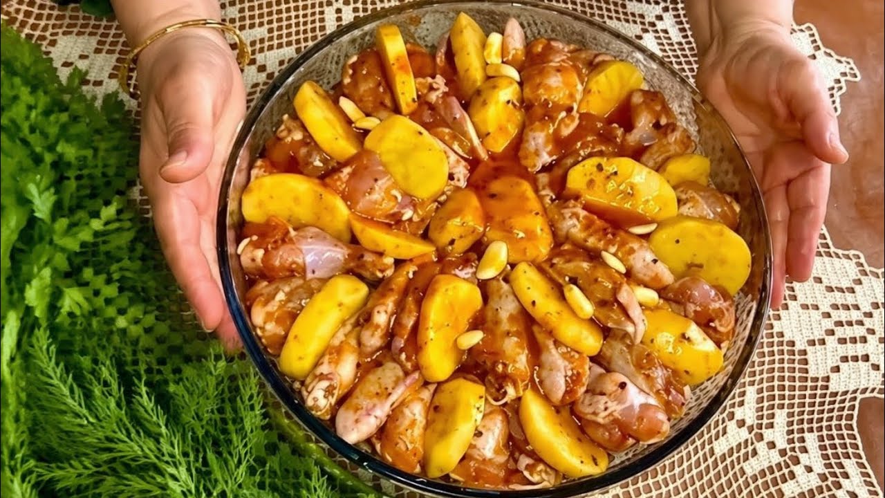 FIRINDA PATATESLİ KANAT SIRRI SOSUNDA 