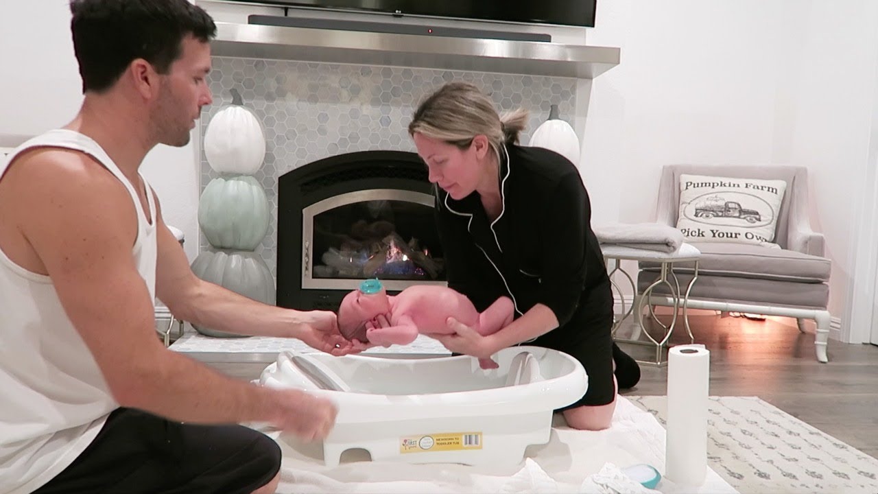 BABY'S FIRST BATH (EPIC PARENTING FAIL)