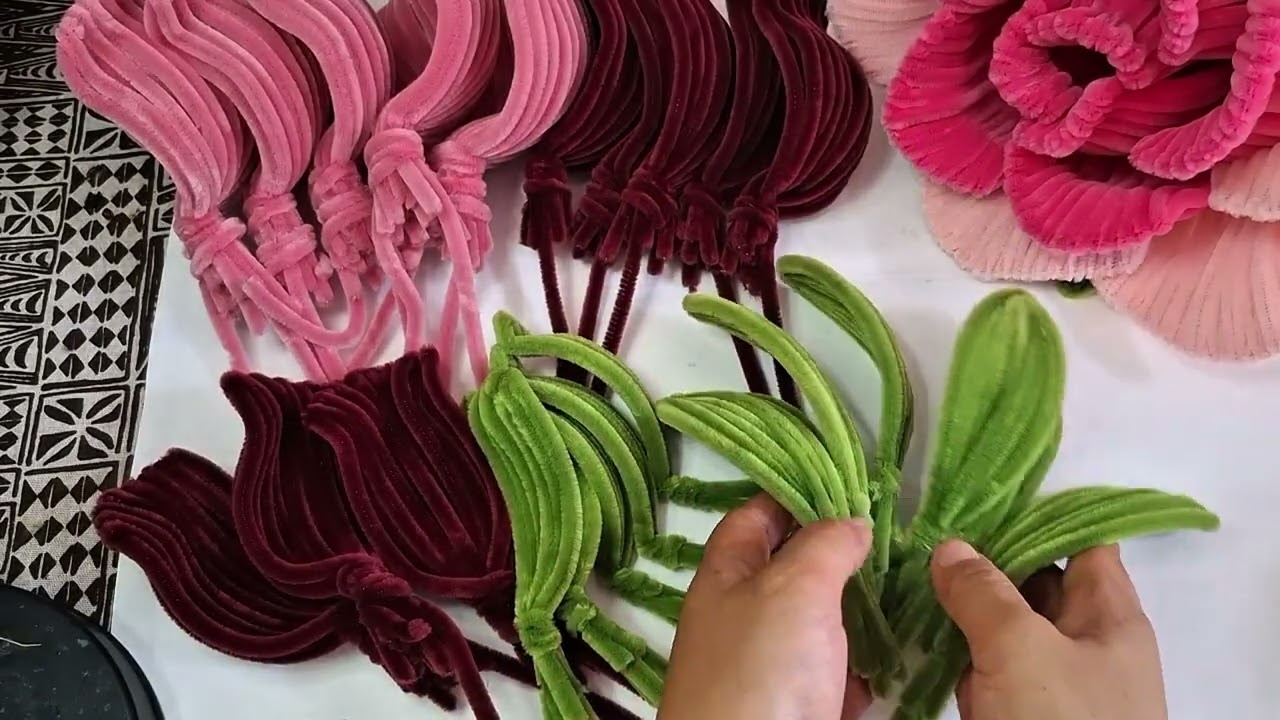 ดอกกุหลาบยักษ์  วิธีทำดอกกุหลาบยักษ์จากลวดกำมะหยี่