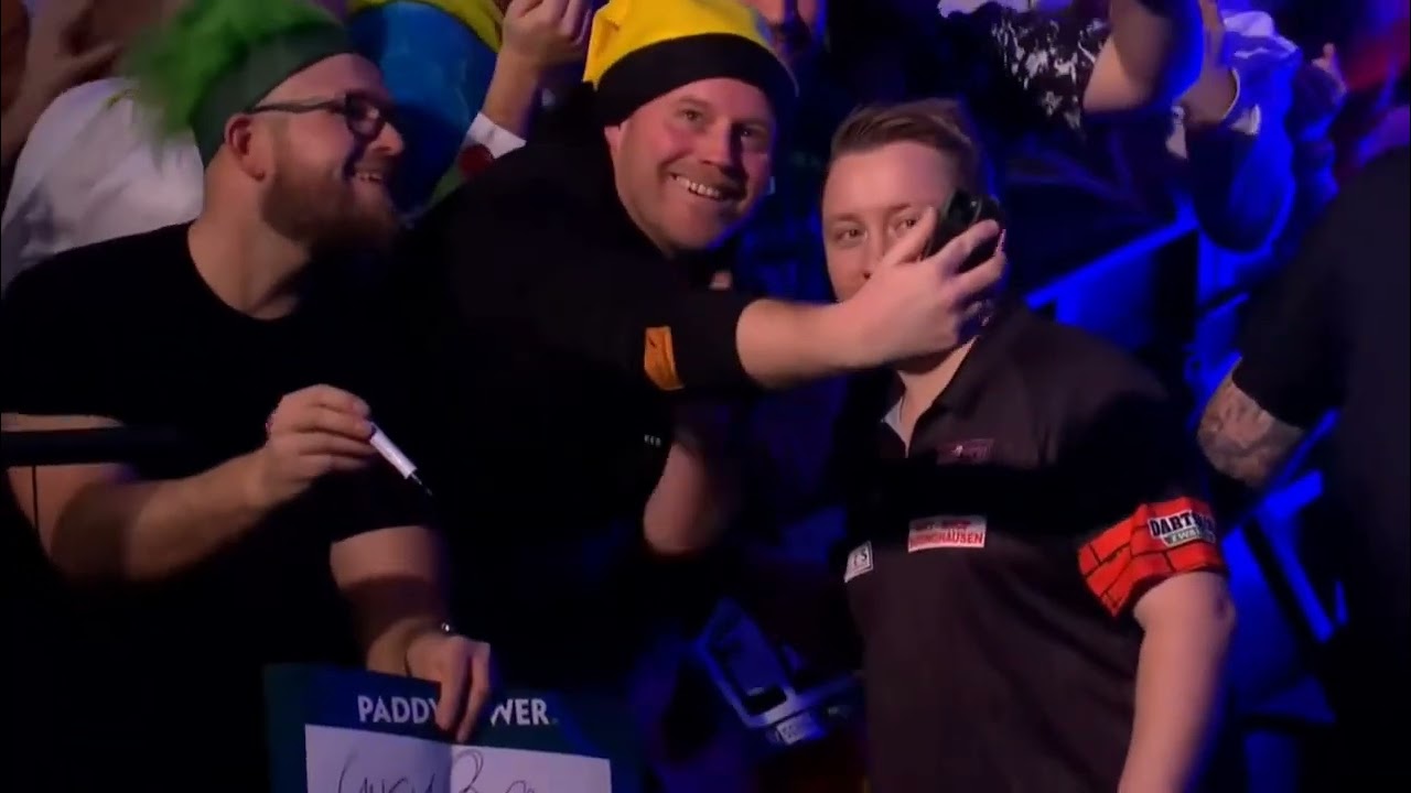 Martin Schindler Walk on - World Darts Championship 2024