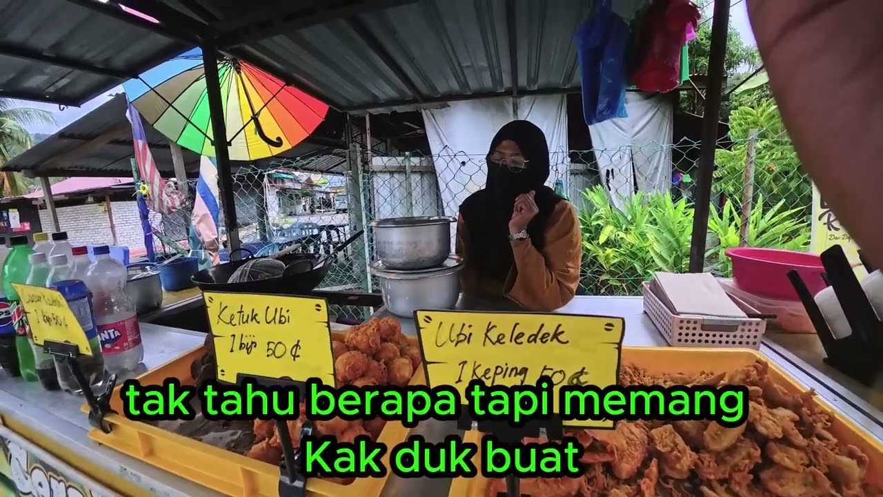 Allhamdulillah jumpa peniaga goreng pisang suka bersedekah