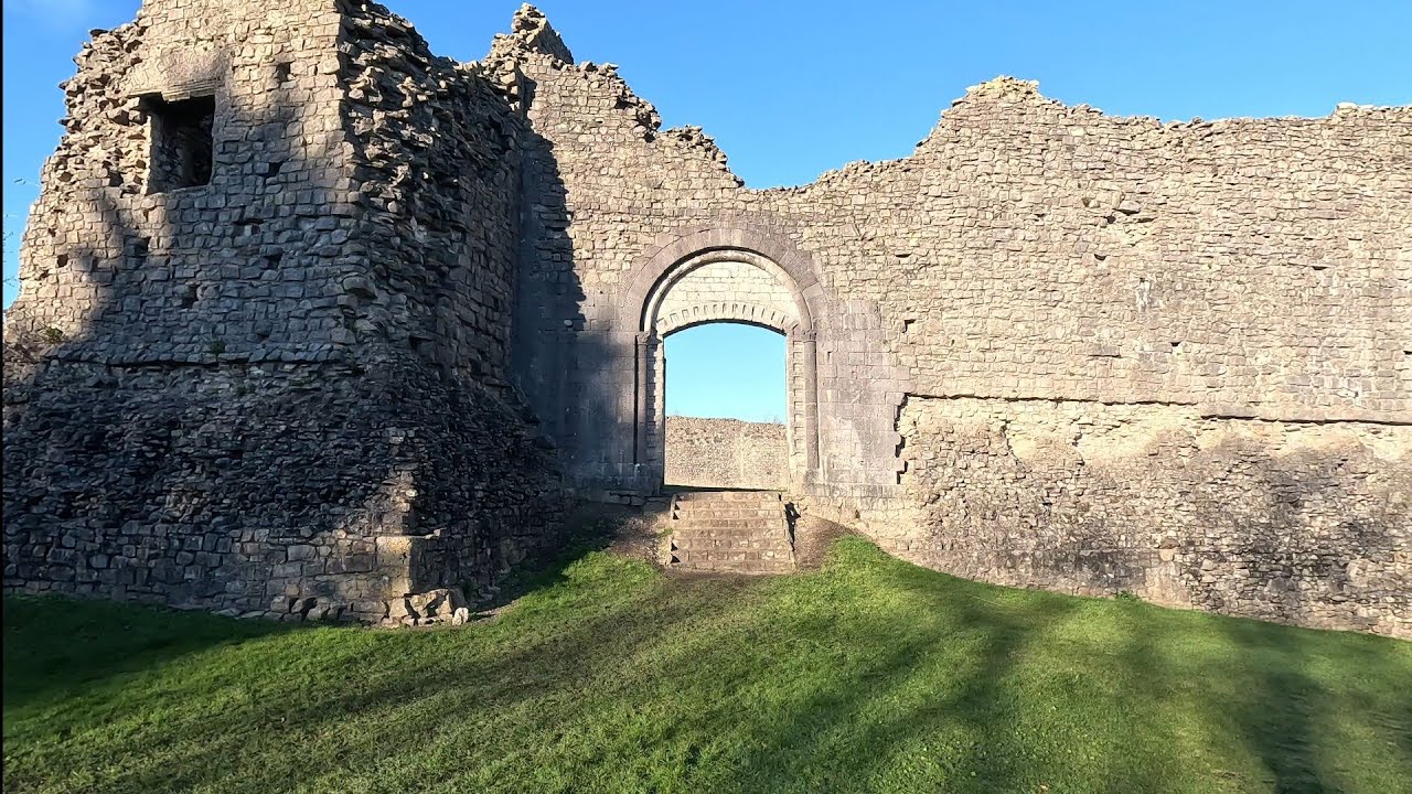 Newcastle Castle Bridgend Wales - 4K 60fps