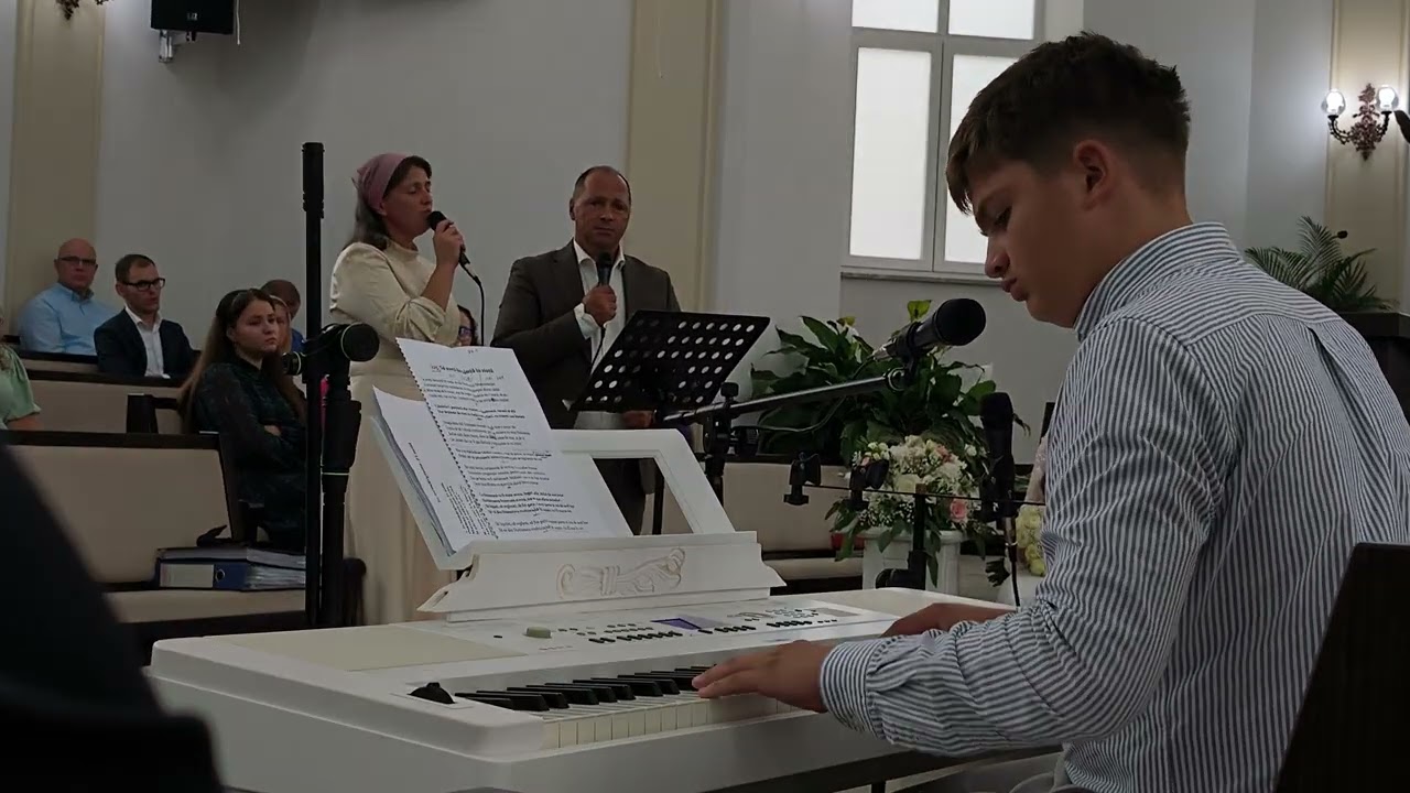 Adi, Violeta și Sam din Volovăț la Nuntă la Emilia & Denis 