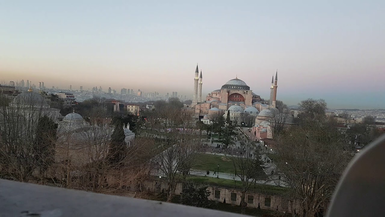Ayasofya Cami ve Sultan Ahmet Cami, Ezan.