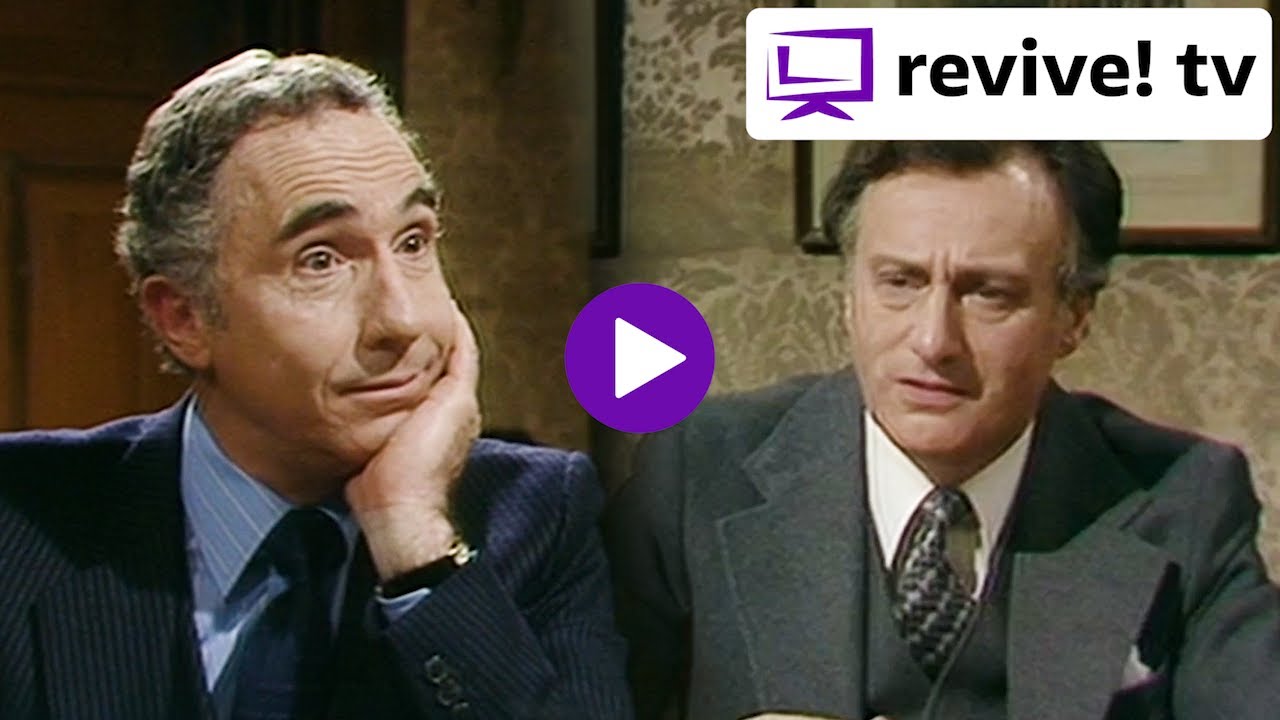 Yes Minister: Britain&rsquo;s foreign policy, according to Sir Humphrey (1980)