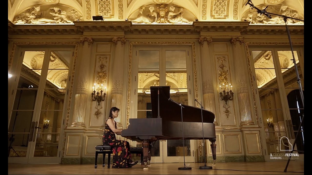Mari Kodama plays Ravel Sonatine on Erard (1880)