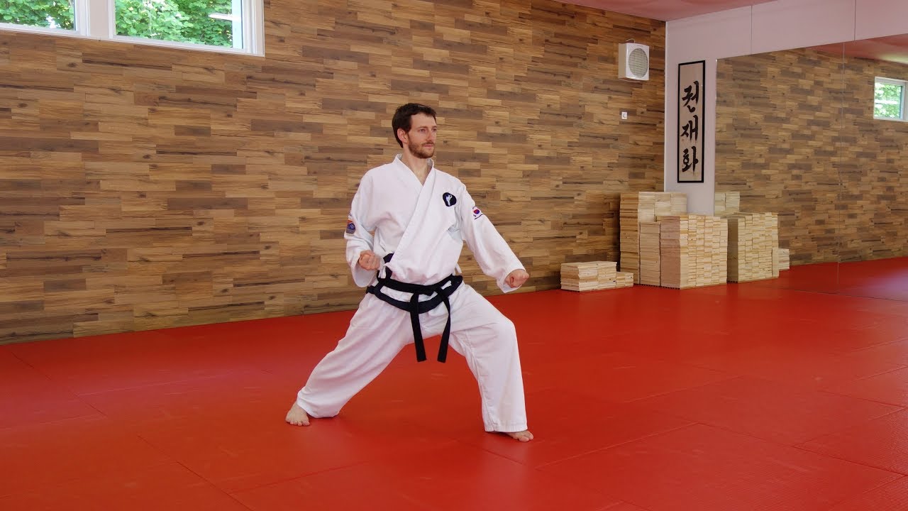 1. HYONG - CHON-JI - Taekwondo Form