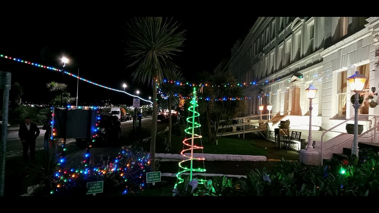 Turkey & Tinsel in Llandudno. December 2023.