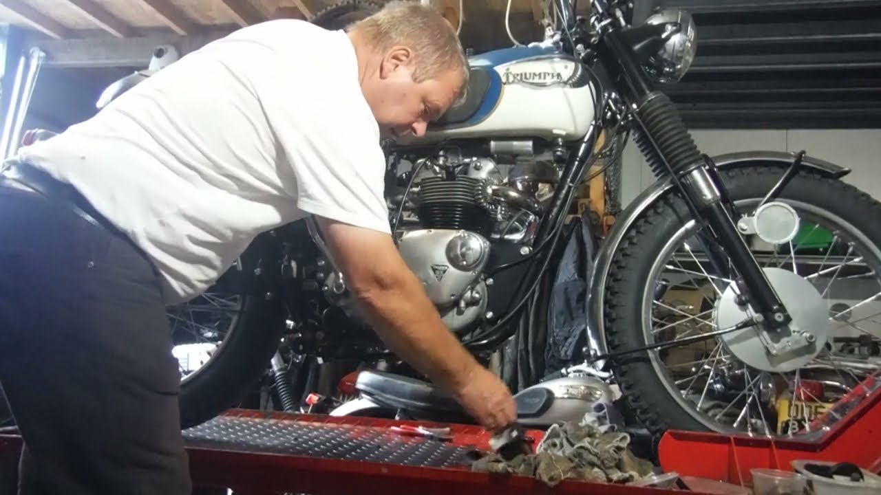 Triumph T100C 3 &mdash; заведётся ли он?