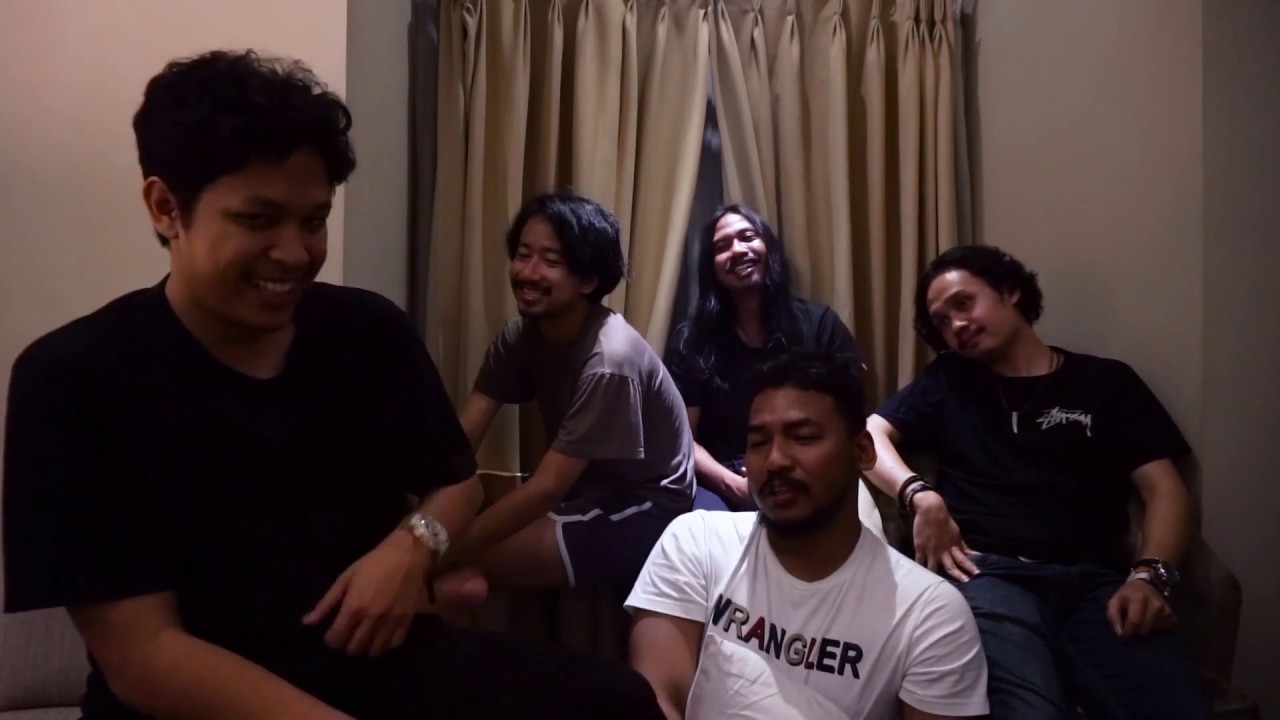 Kuliah Malam: Bersama .Feast