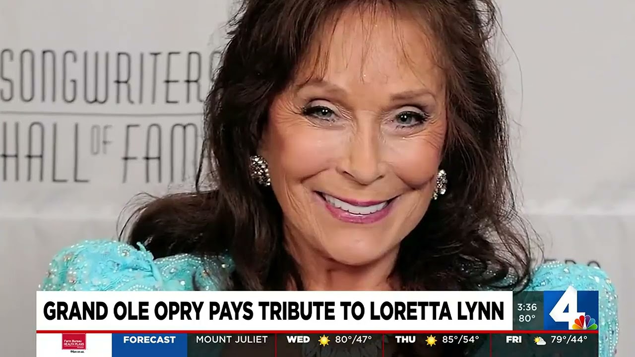Grand Ole Opry pays tribute to Loretta Lynn